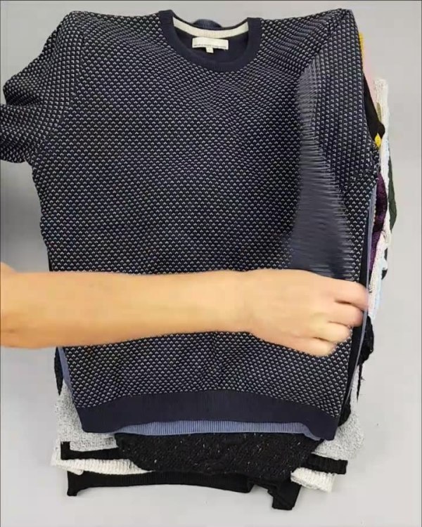 Фотография  262 - Джемпер муж+жен экстра#15 кг , Лот№2612 оптом в Кемерово и Кемеровской области