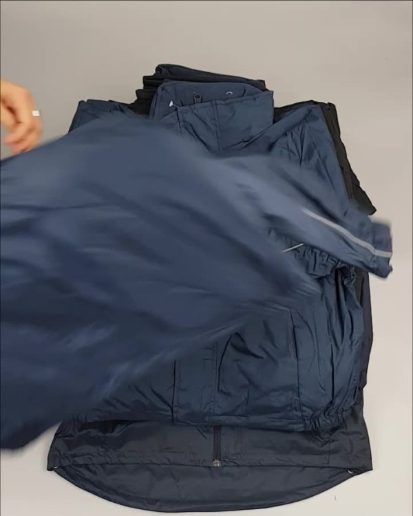 Фотография  220 - Куртки СПОРТ СТОК дети#10 кг , Лот№ 2641 оптом в Кемерово и Кемеровской области