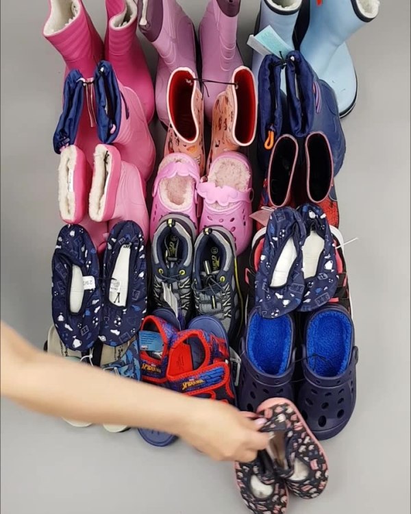 Фотография  560 - Обувь ALDI дети лето#10 кг, ЛОТ №4455 оптом в Кемерово и Кемеровской области