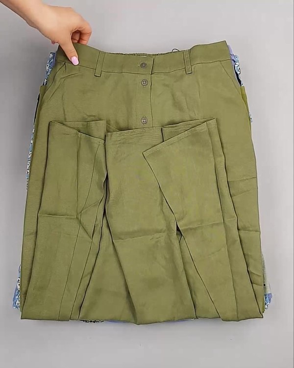 Фотография  242 - Юбки Bestseller 44#5 кг, ЛОТ №6119 оптом в Кемерово и Кемеровской области