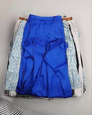 Фотография  608 - Юбки Bestseller 44#5 кг, ЛОТ №6121 оптом в Кемерово и Кемеровской области