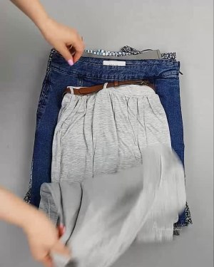 Фотография  358 - Юбки Bestseller 44#5 кг, ЛОТ №6123 оптом в Кемерово и Кемеровской области