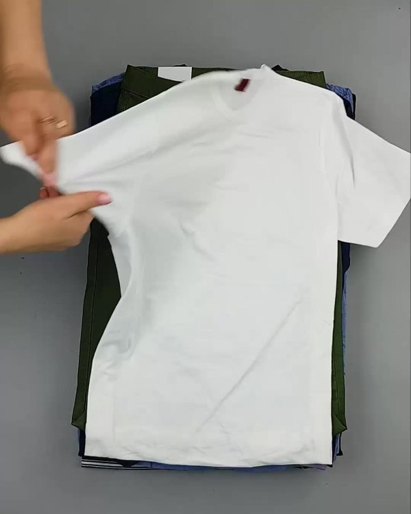 Фотография  903 - BRAND STOCK Summer#20 кг, ЛОТ №6303 оптом в Кемерово и Кемеровской области