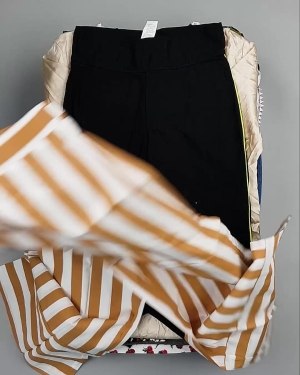 Фотография  933 - Летний микс CALZEDONIA, 50 шт, ЛОТ №6366 оптом в Кемерово и Кемеровской области