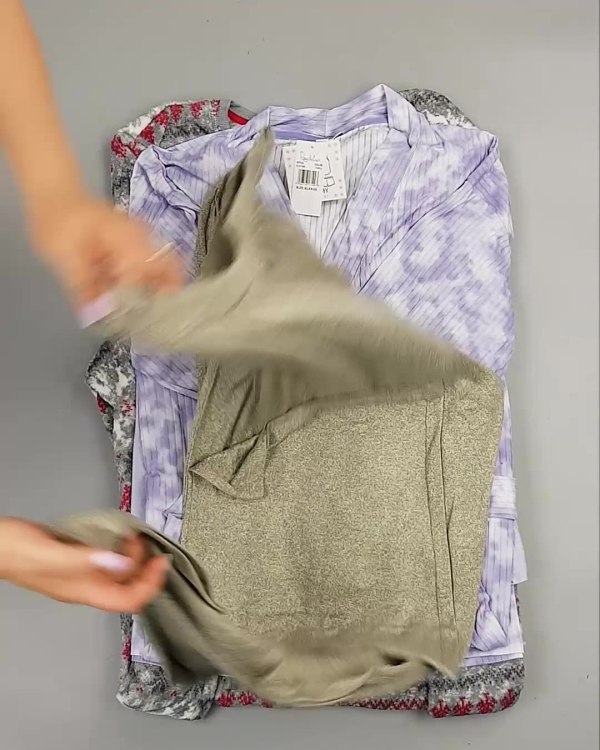 Фотография  926 - Домашняя одежда CAN#10 кг, ЛОТ №6482 оптом в Кемерово и Кемеровской области