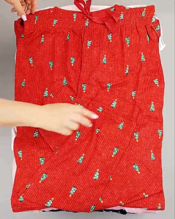 Фотография  989 - Домашняя одежда CAN#10 кг, ЛОТ №6482 оптом в Кемерово и Кемеровской области