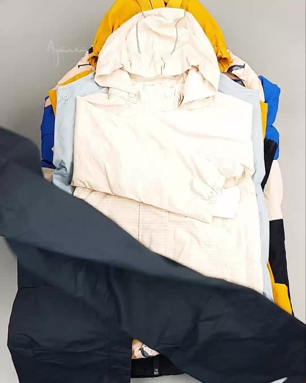 Фотография  534 - Верхняя одежда TCM kids 074#7 кг, ЛОТ №6678 оптом в Кемерово и Кемеровской области