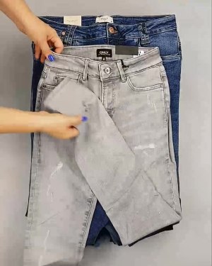 Фотография  932 - Джинсы женские Дания#10 кг, ЛОТ №6762 оптом в Кемерово и Кемеровской области