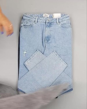 Фотография  896 - Джинсы женские Дания#10 кг, ЛОТ №6764 оптом в Кемерово и Кемеровской области