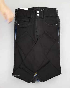 Фотография  909 - Джинсы женские Дания#10 кг, ЛОТ №6764 оптом в Кемерово и Кемеровской области