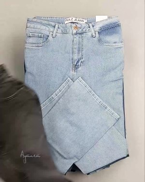 Фотография  832 - Джинсы женские Дания#10 кг, ЛОТ №6765 оптом в Кемерово и Кемеровской области