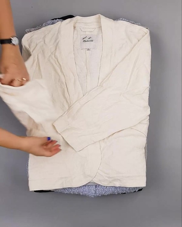 Фотография  855 - Кардиганы СТОК CAN#10 кг, ЛОТ №6888 оптом в Кемерово и Кемеровской области