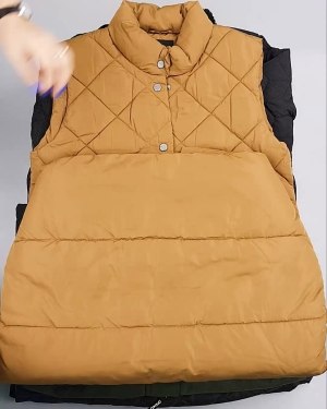 Фотография  642 - Верхняя одежда Дания#10,1 кг ЛОТ №6909 оптом в Кемерово и Кемеровской области