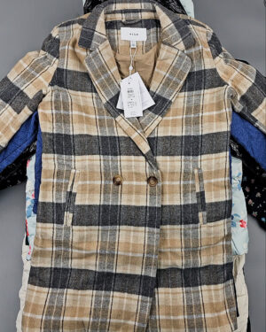 Купить Верхняя одежда VILA#10 кг, ЛОТ №6824 оптом в Кемерово и Кемеровской области