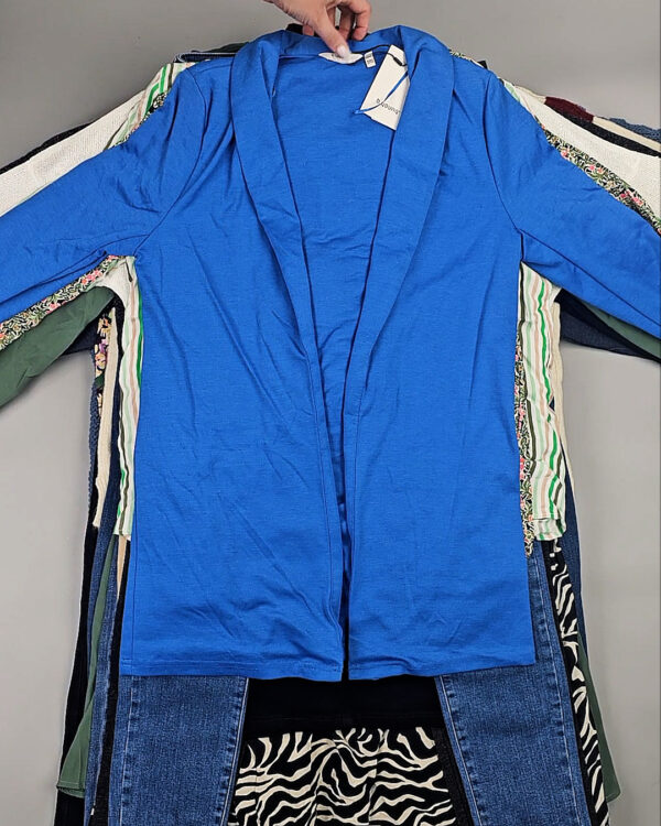 Фотография  113 - ДАНИЯ Winter mix 24#15 кг, ЛОТ СТ-10087 оптом в Кемерово и Кемеровской области