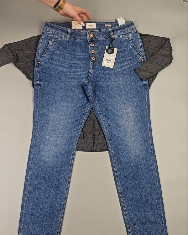 Фотография  553 - ДАНИЯ Winter mix 24#15 кг, ЛОТ СТ-10089 оптом в Кемерово и Кемеровской области