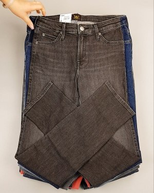 Фотография  965 - Джинсы LEE м/ж#7,9 кг, ЛОТ №7032 оптом в Кемерово и Кемеровской области