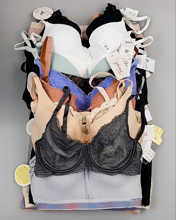 Фотография  571 - Нижнее белье TRIUMPH 104#33 шт, ЛОТ №7136 оптом в Кемерово и Кемеровской области