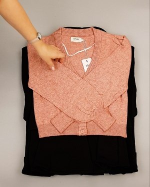 Фотография  214 - ONLY Winter mix 104#15 кг, ЛОТ №7182 оптом в Кемерово и Кемеровской области