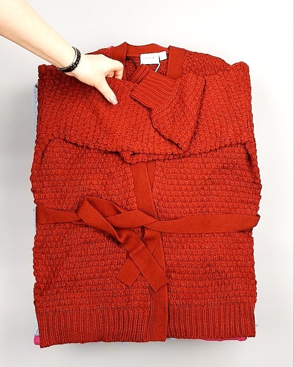 Фотография  261 - Кардиганы VILA W 104#7 кг, ЛОТ №7384 оптом в Кемерово и Кемеровской области