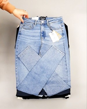 Фотография  827 - PIECES Winter mix 104#15 кг, ЛОТ №7379 оптом в Кемерово и Кемеровской области