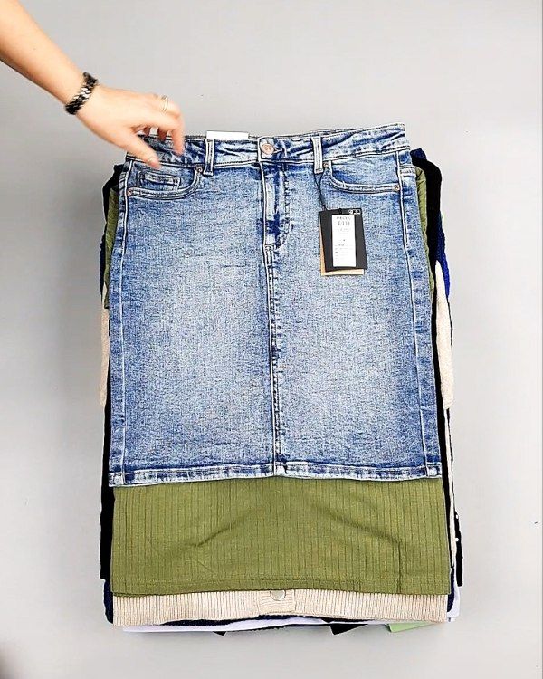 Фотография  703 - Bestseller Winter mix 104#15 кг, ЛОТ №7343 оптом в Кемерово и Кемеровской области