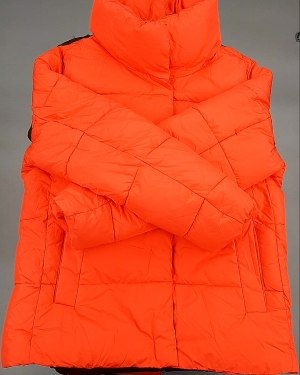 Купить Верхняя одежда AMAZON жен 015#10 кг, ЛОТ №7712 оптом в Кемерово и Кемеровской области