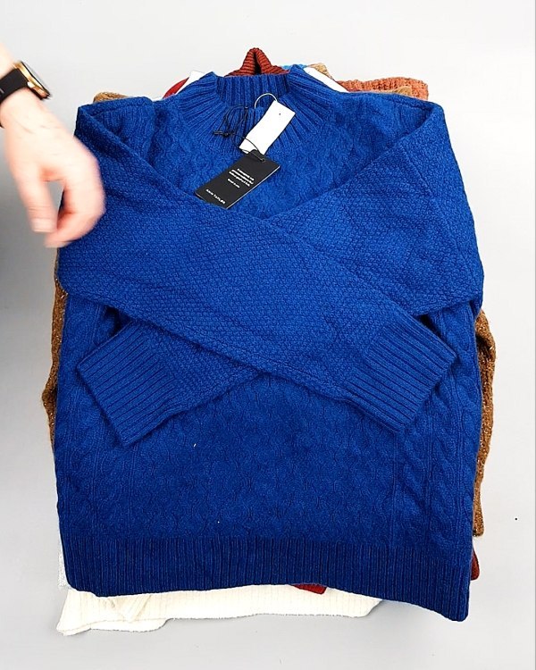 Фотография  482 - Джемпера СТОК CAN 084#7 кг, ЛОТ №7651 оптом в Кемерово и Кемеровской области