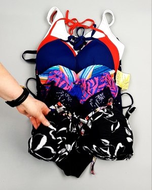 Фотография  549 - Купальники СТОК CAN 124#5 кг, ЛОТ №7690 оптом в Кемерово и Кемеровской области