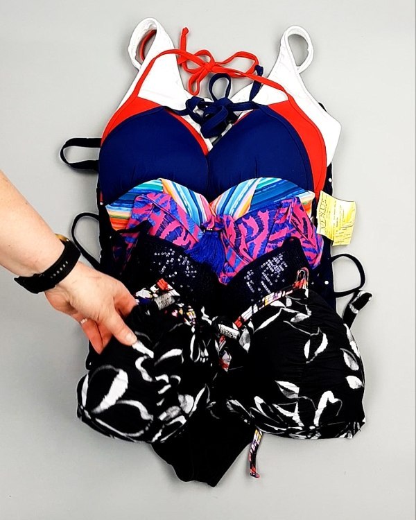 Фотография  717 - Купальники СТОК CAN 124#5 кг, ЛОТ №7690 оптом в Кемерово и Кемеровской области