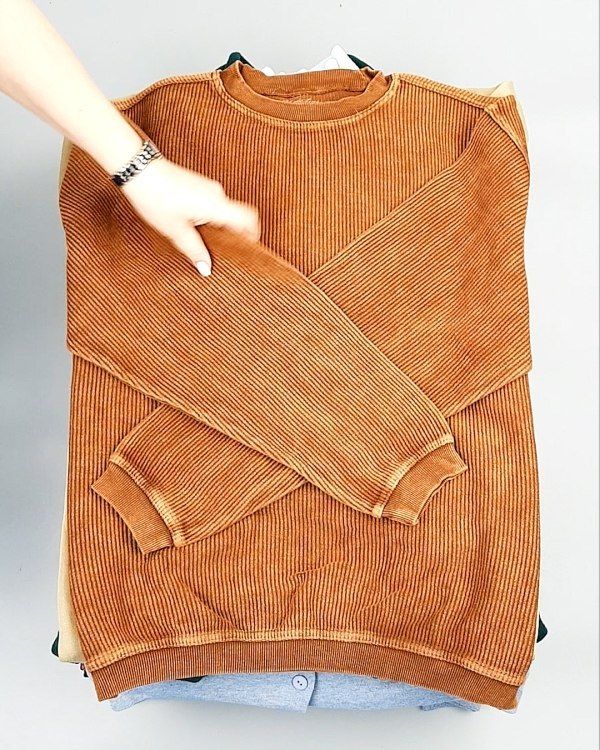 Фотография  518 - SWEATSHIRT CAN 084#10 кг, ЛОТ №7620 оптом в Кемерово и Кемеровской области