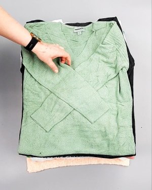 Фотография  932 - Джемпера легкие СТОК CAN 084#7 кг, ЛОТ №7635 оптом в Кемерово и Кемеровской области