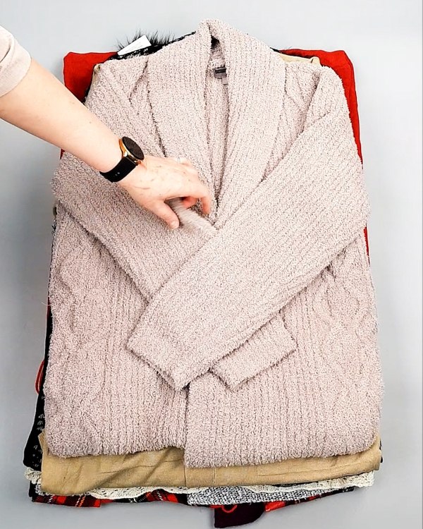 Фотография  411 - Кардиганы СТОК CAN 084#7 кг, ЛОТ №7672 оптом в Кемерово и Кемеровской области