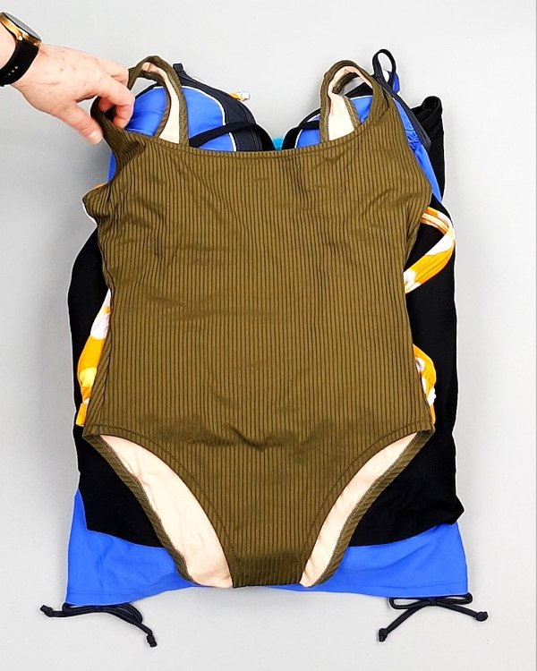 Фотография  744 - Купальники СТОК CAN 124#5 кг, ЛОТ №7689 оптом в Кемерово и Кемеровской области