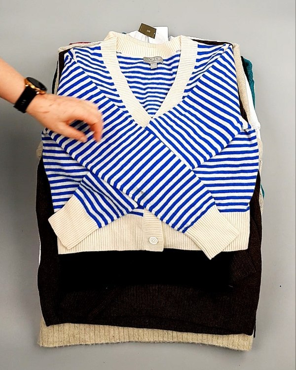 Фотография  158 - Джемпера СТОК CAN 084#7 кг, ЛОТ №7647 оптом в Кемерово и Кемеровской области