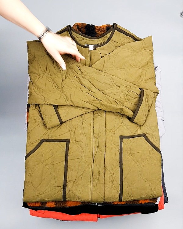 Фотография  155 - Верхняя одежда AMAZON жен 015#10 кг, ЛОТ №7712 оптом в Кемерово и Кемеровской области