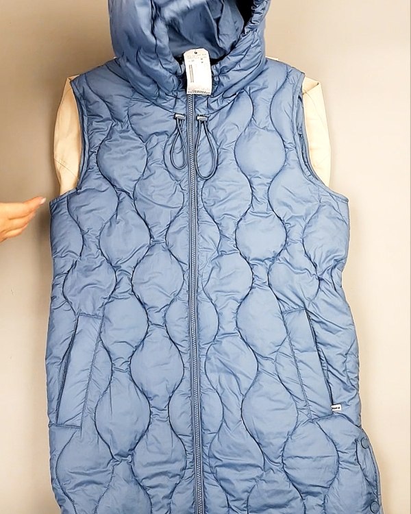 Фотография  874 - Верхняя одежда весна TOM TAILOR 124#7,8 кг, ЛОТ №7581 оптом в Кемерово и Кемеровской области