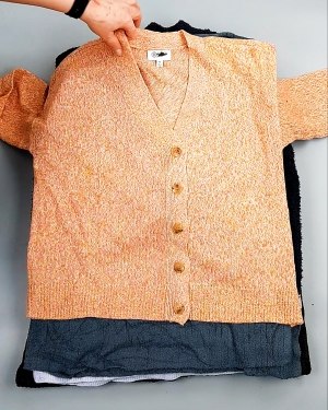 Фотография  496 - Джемпера СТОК CAN 084#7 кг, ЛОТ №7648 оптом в Кемерово и Кемеровской области