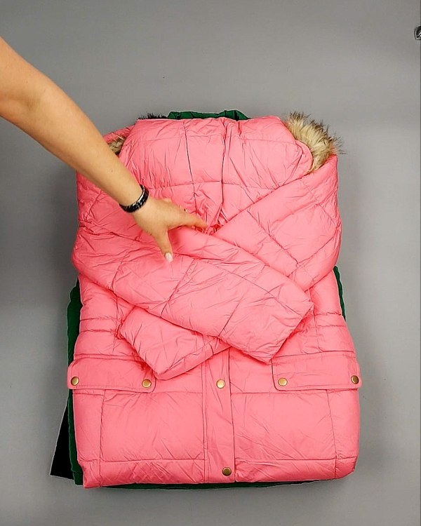 Фотография  535 - Верхняя одежда AMAZON жен 015#10 кг, ЛОТ №7712 оптом в Кемерово и Кемеровской области