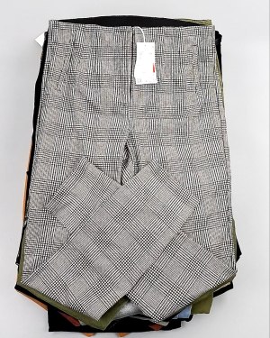 Купить Брюки женские лето C&A 025#10 кг, ЛОТ №7893 оптом в Кемерово и Кемеровской области