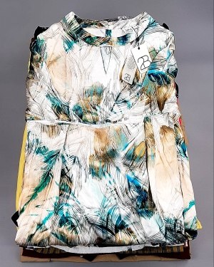 Купить DK, Bestseller + Summer mix#15 кг, ЛОТ №7926 оптом в Кемерово и Кемеровской области