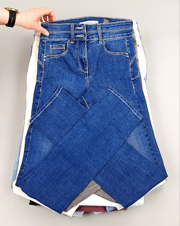 Фотография  265 - Джинсы NEXT Women#10 кг, ЛОТ №8034 оптом в Кемерово и Кемеровской области