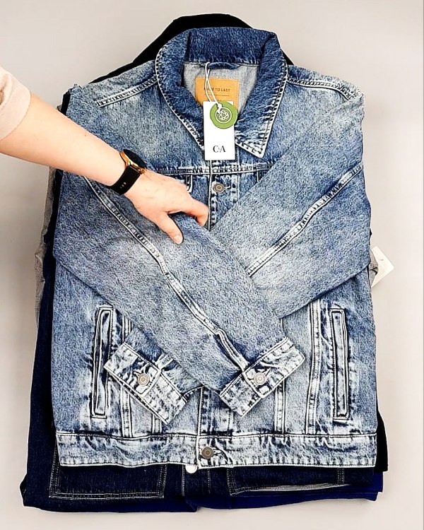 Фотография  455 - Ветровки м/ж C&A 025#10 кг, ЛОТ №7865 оптом в Кемерово и Кемеровской области