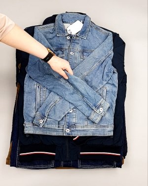 Фотография  733 - Ветровки м/ж C&A 025#10 кг, ЛОТ №7863 оптом в Кемерово и Кемеровской области