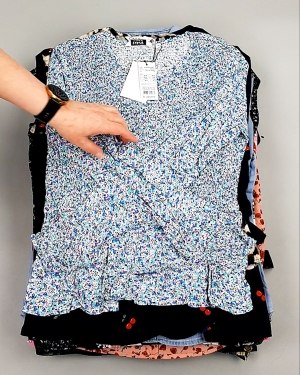 Фотография  847 - Блузки Bestseller 44#5 кг оптом в Кемерово и Кемеровской области