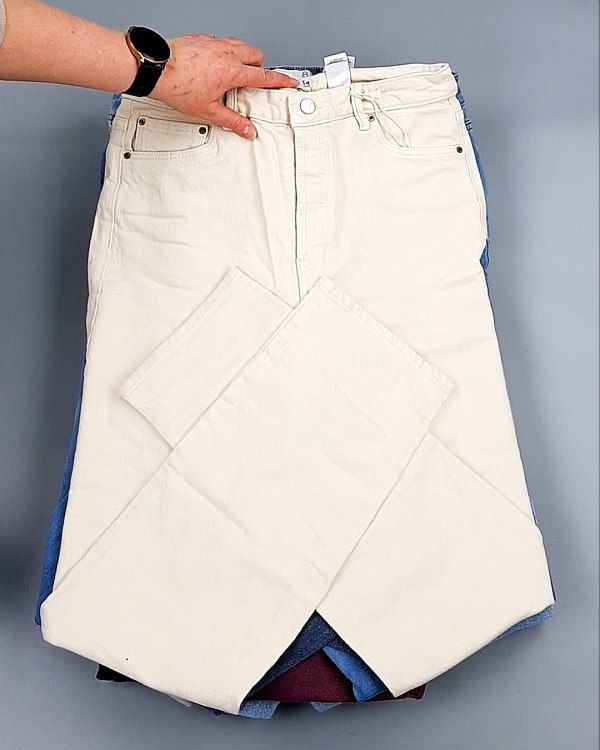 Фотография  991 - Джинсы NEXT Women#10 кг, ЛОТ №8034 оптом в Кемерово и Кемеровской области