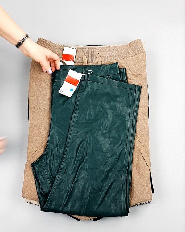 Фотография  536 - Брюки женские зима C&A 025#10 кг, ЛОТ №7910 оптом в Кемерово и Кемеровской области