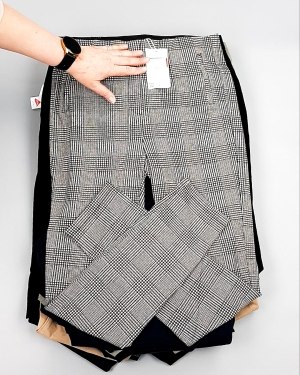 Фотография  246 - Брюки женские лето C&A 025#10 кг, ЛОТ №7892 оптом в Кемерово и Кемеровской области