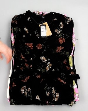 Фотография  919 - Блузки Bestseller 44#5 кг оптом в Кемерово и Кемеровской области