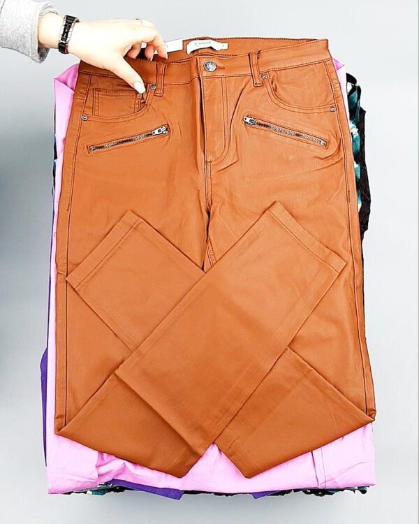 Фотография  955 - B.YOUNG Summer mix 035#15 кг, ЛОТ №8201 оптом в Кемерово и Кемеровской области